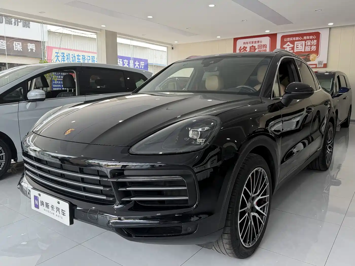 Фото 1 - Porsche Cayenne