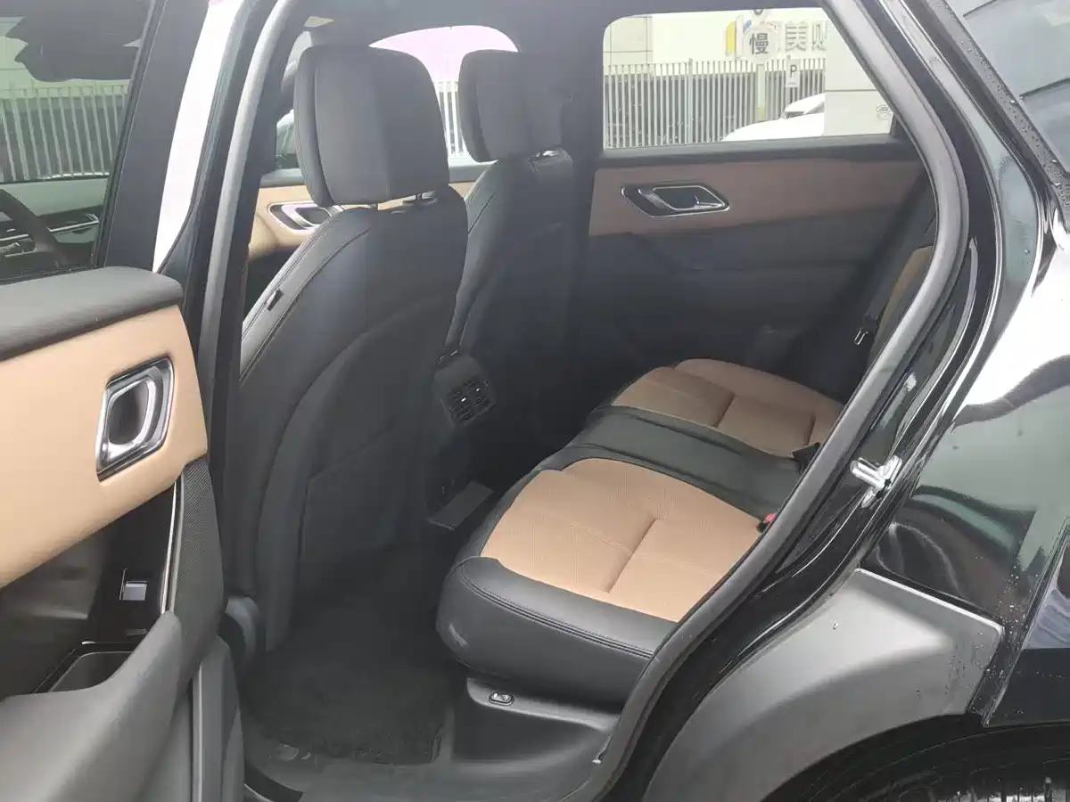 Land Rover Range Rover Velar 2025 Dynamic HSE фото 9