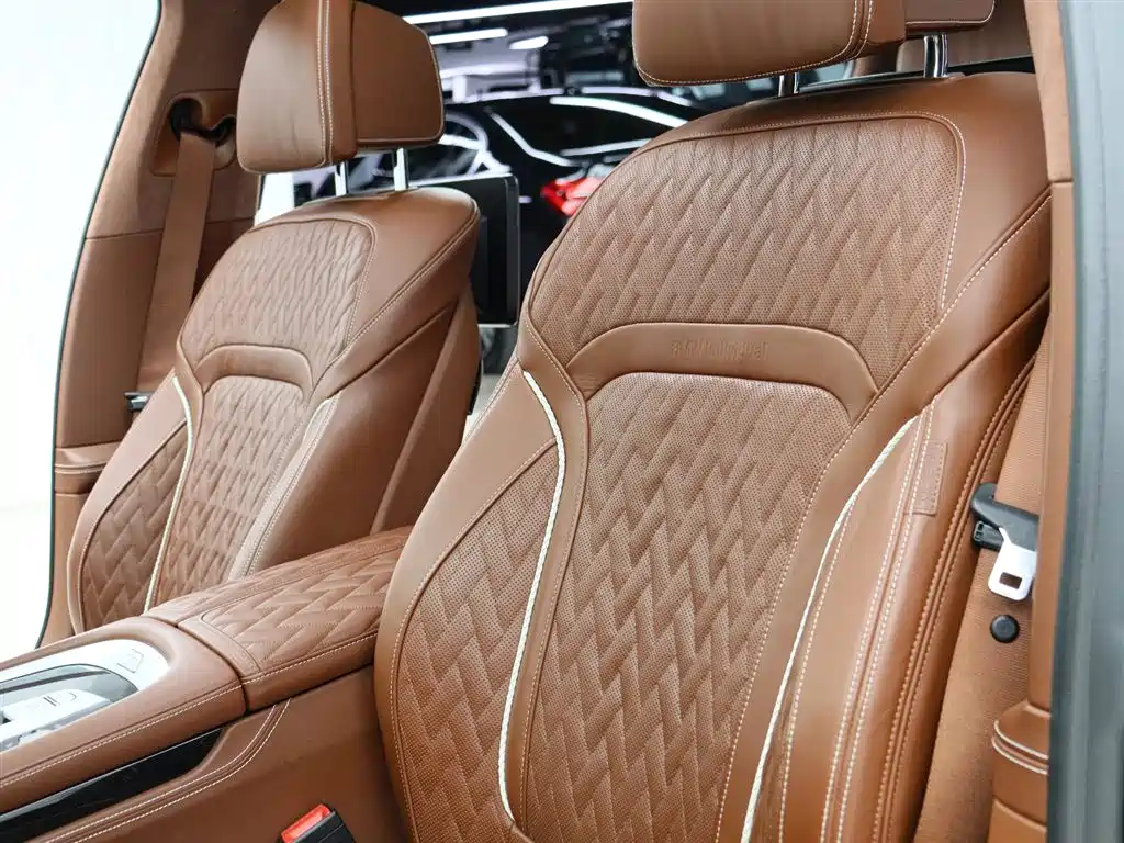 BMW 7 Series 2019 Facelift 750Li xDrive V8 M Sport Package фото 3