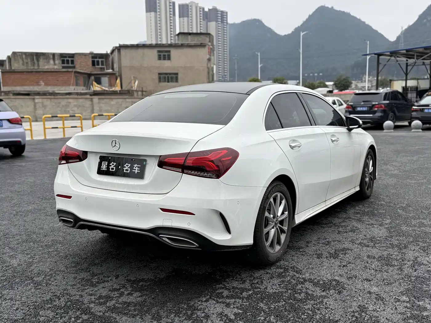 Mercedes-Benz A-Class 2022 A 200 L Sport Sedan Dynamic фото 6