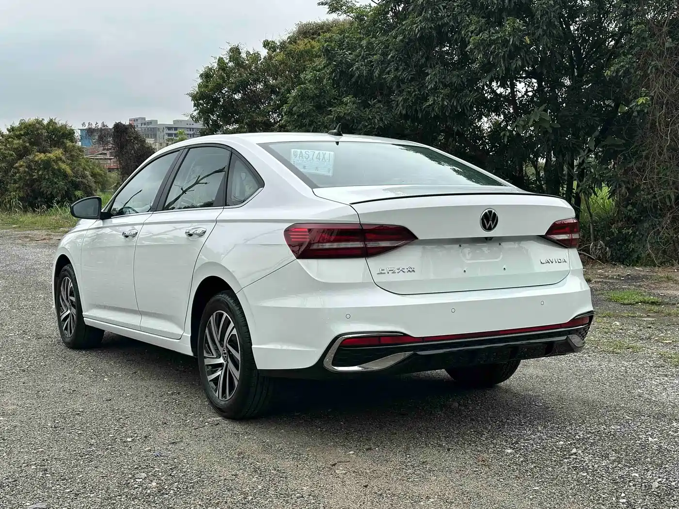 Volkswagen Lavida 2024 Model 300TSI DSG Starlight Leading Edition фото 6