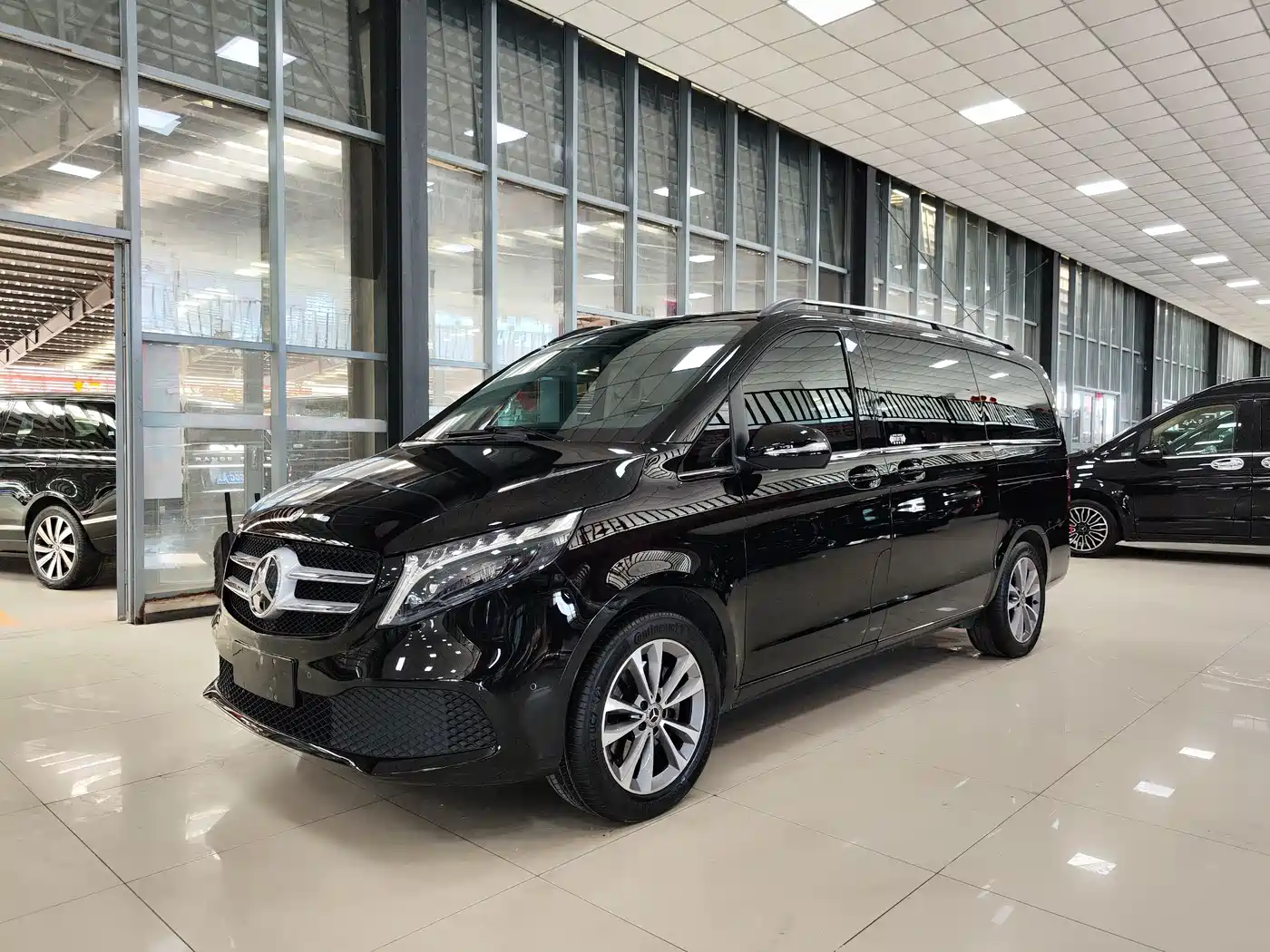 Фотография MERCEDES-BENZ V-CLASS