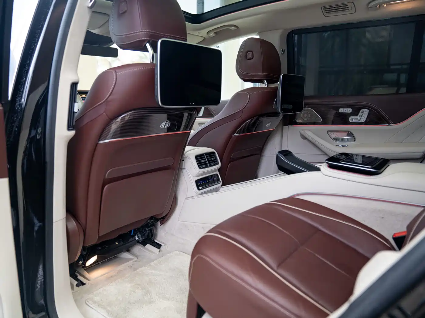 Mercedes-Benz Maybach GLS 2021 GLS 600 4MATIC Ritual Edition фото 18