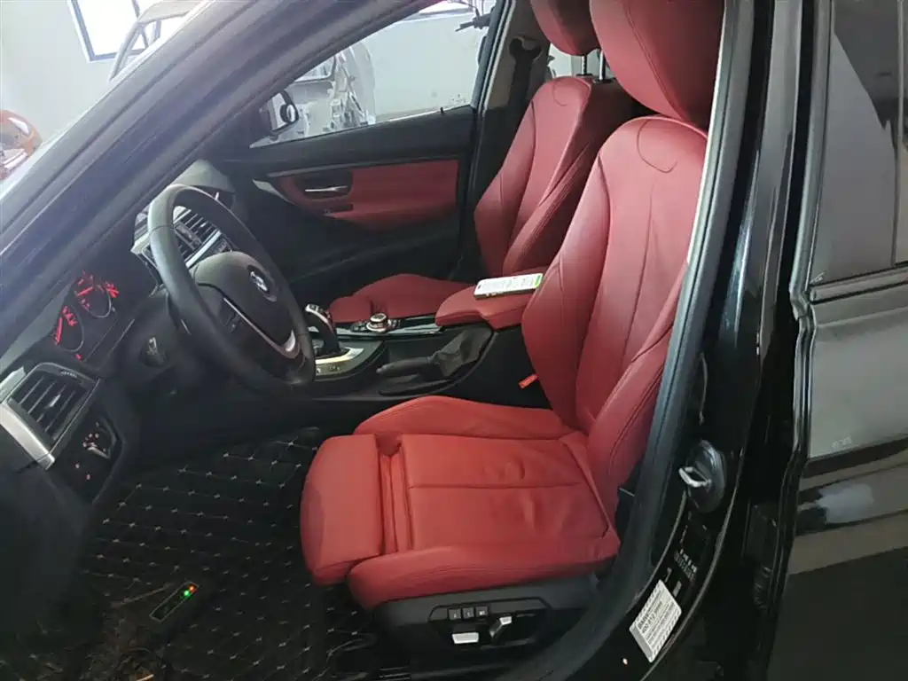 BMW 3 Series 2017 320Li M Sport фото 15