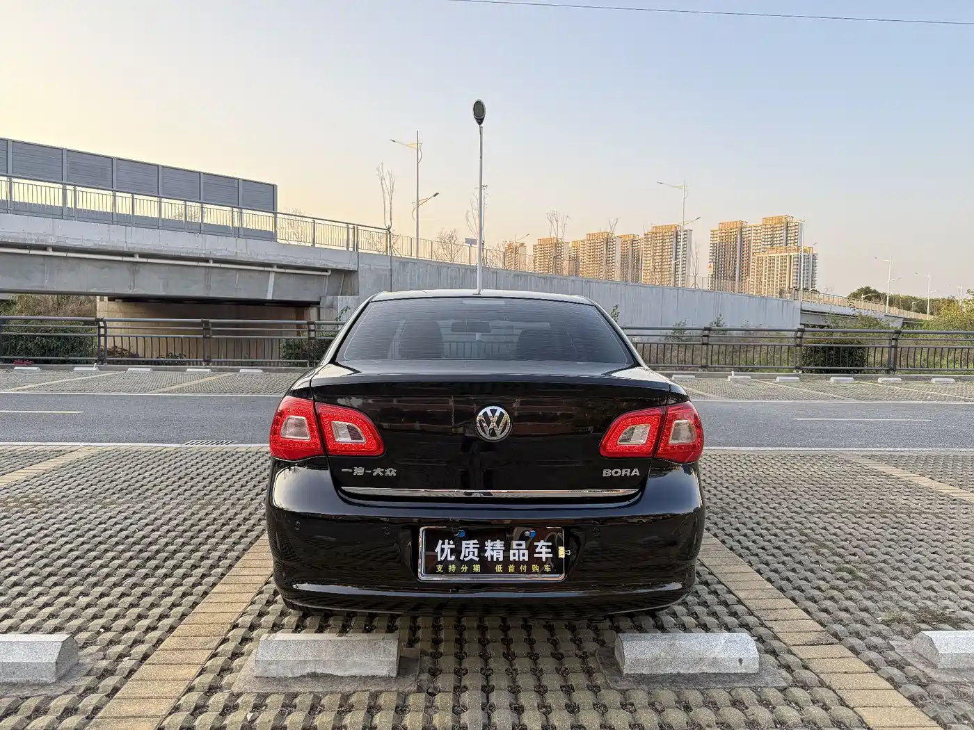 Volkswagen Bora 2012 1.6L Automatic Luxury Model фото 7