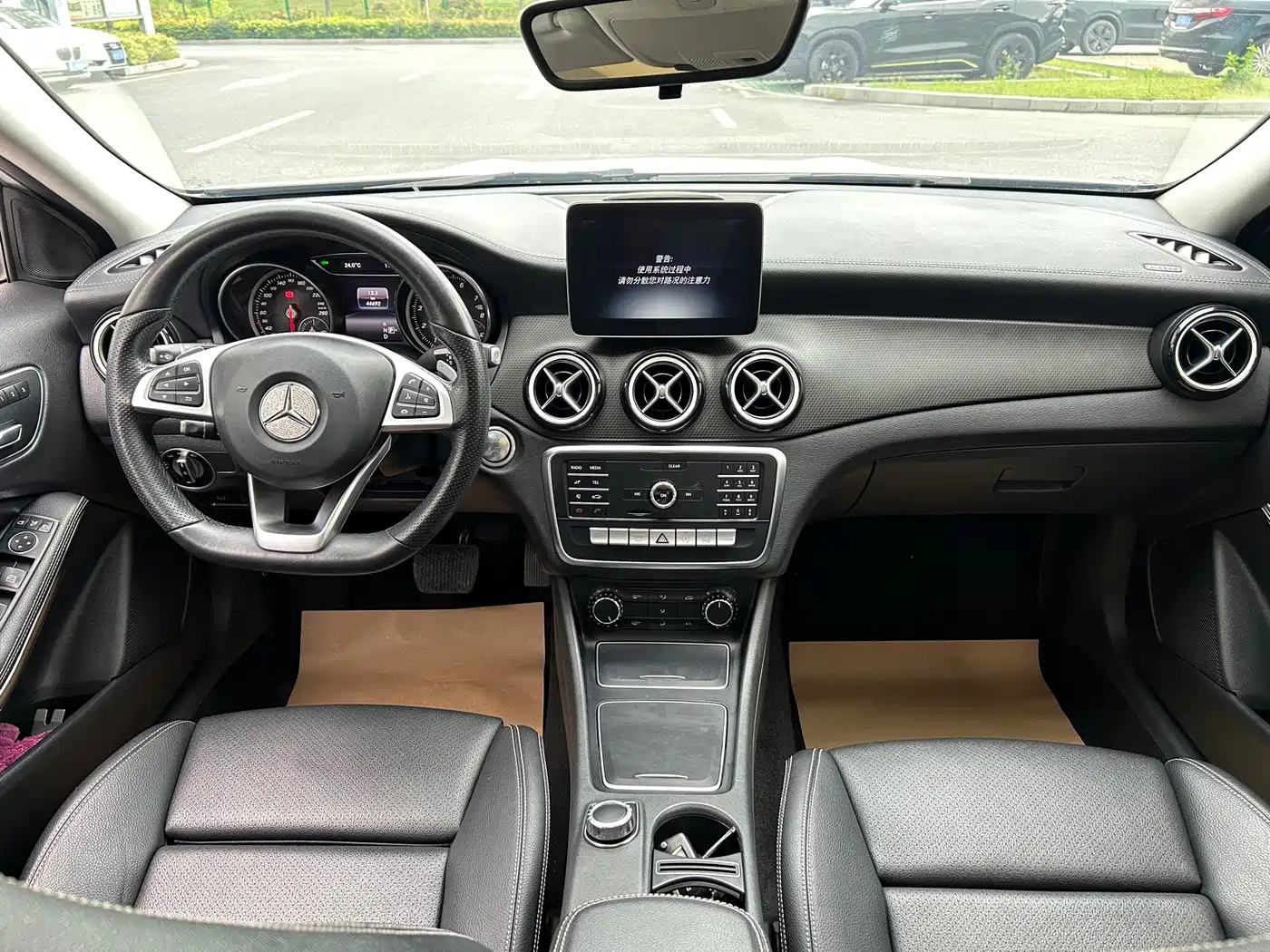 Mercedes-Benz GLA 2019 GLA 200 Fashion фото 6