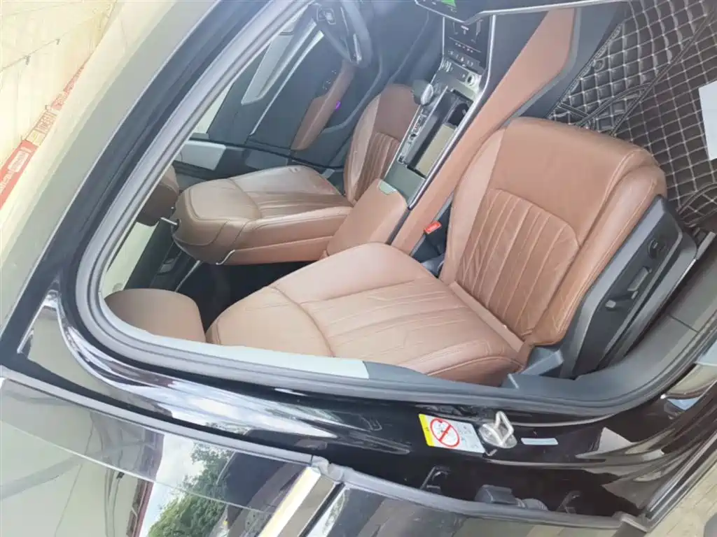 Audi A6L 2020 40 TFSI Luxury Elegance фото 25