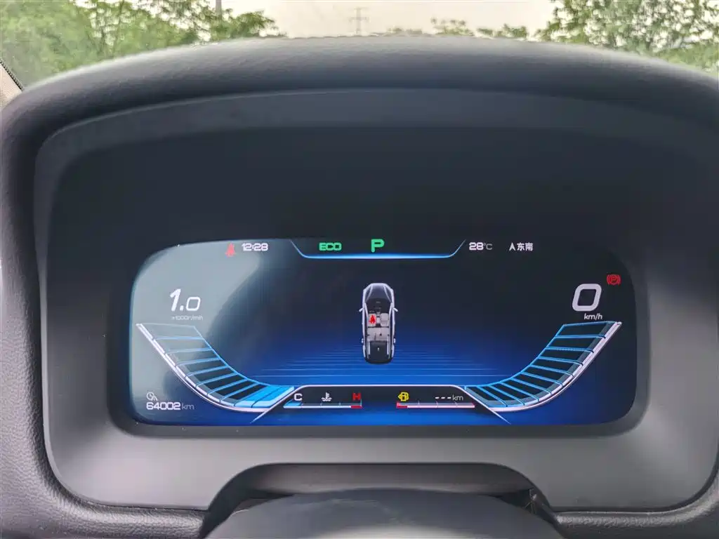 BYD Tang 2018 2.0T Automatic Smart Connection Honor Edition 7-Seater China V фото 3