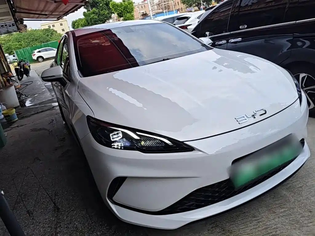 BYD Hai Bao 05 DM-i 2025 DM-i Smart Drive Edition 55KM Luxury фото 4
