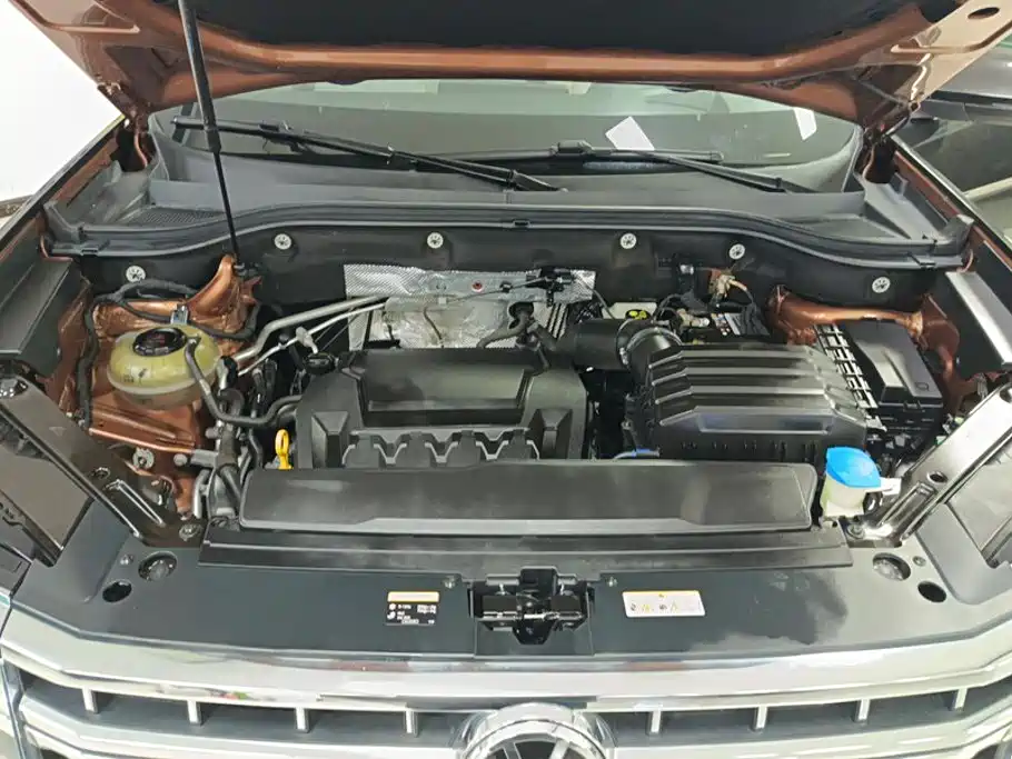 Photo 10 - Volkswagen Teramont