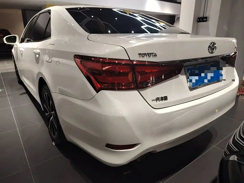Toyota Crown 2018 2.0T Fashion Edition фото 5