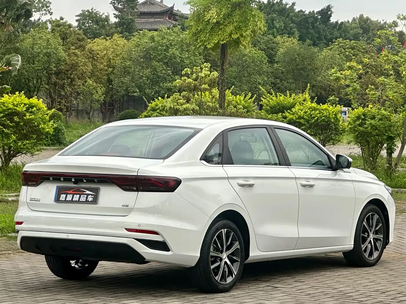 GEELY AUTOMOBILE EMGRAND