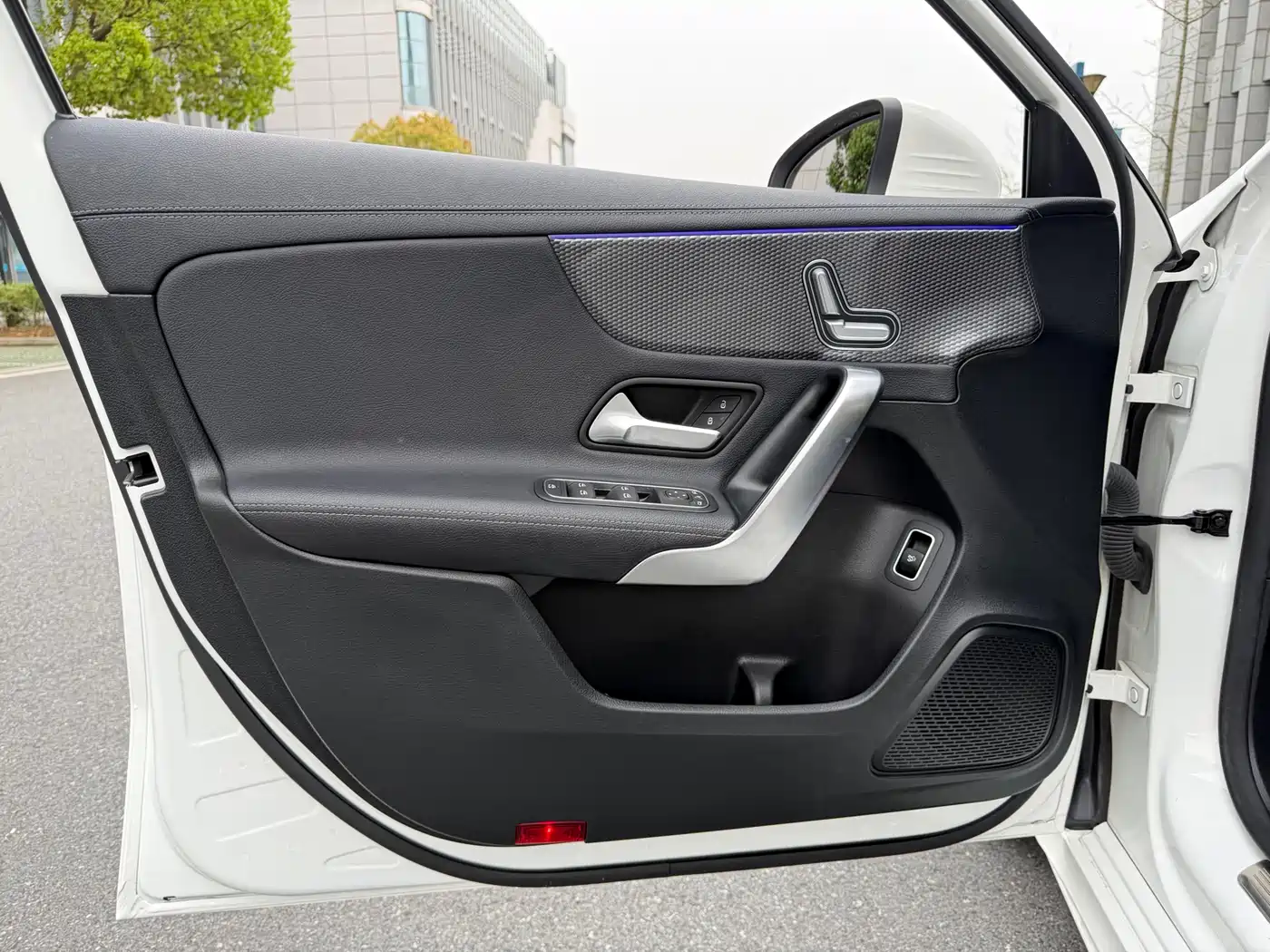 Mercedes-Benz A-Class 2021 A 200 L Sport Sedan Fashion Edition фото 5