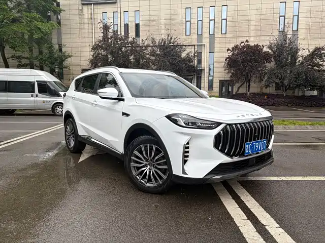 Jetour X70 PLUS 2023 1.5T DCT Warrior PLUS 7-seater