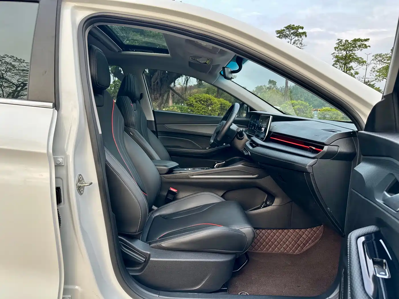 GEELY AUTOMOBILE BINRUI