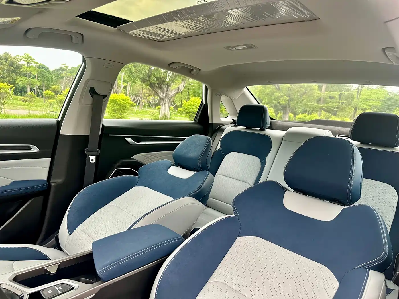 GEELY AUTOMOBILE EMGRAND