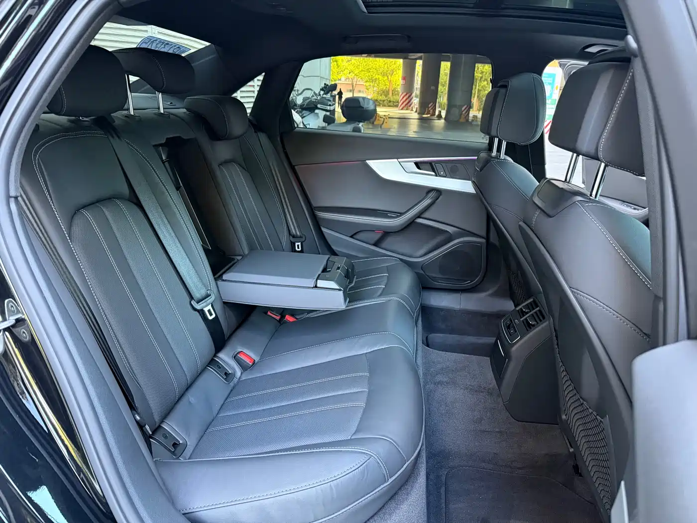 Audi A4L 2023 40 TFSI Luxury Sport фото 9