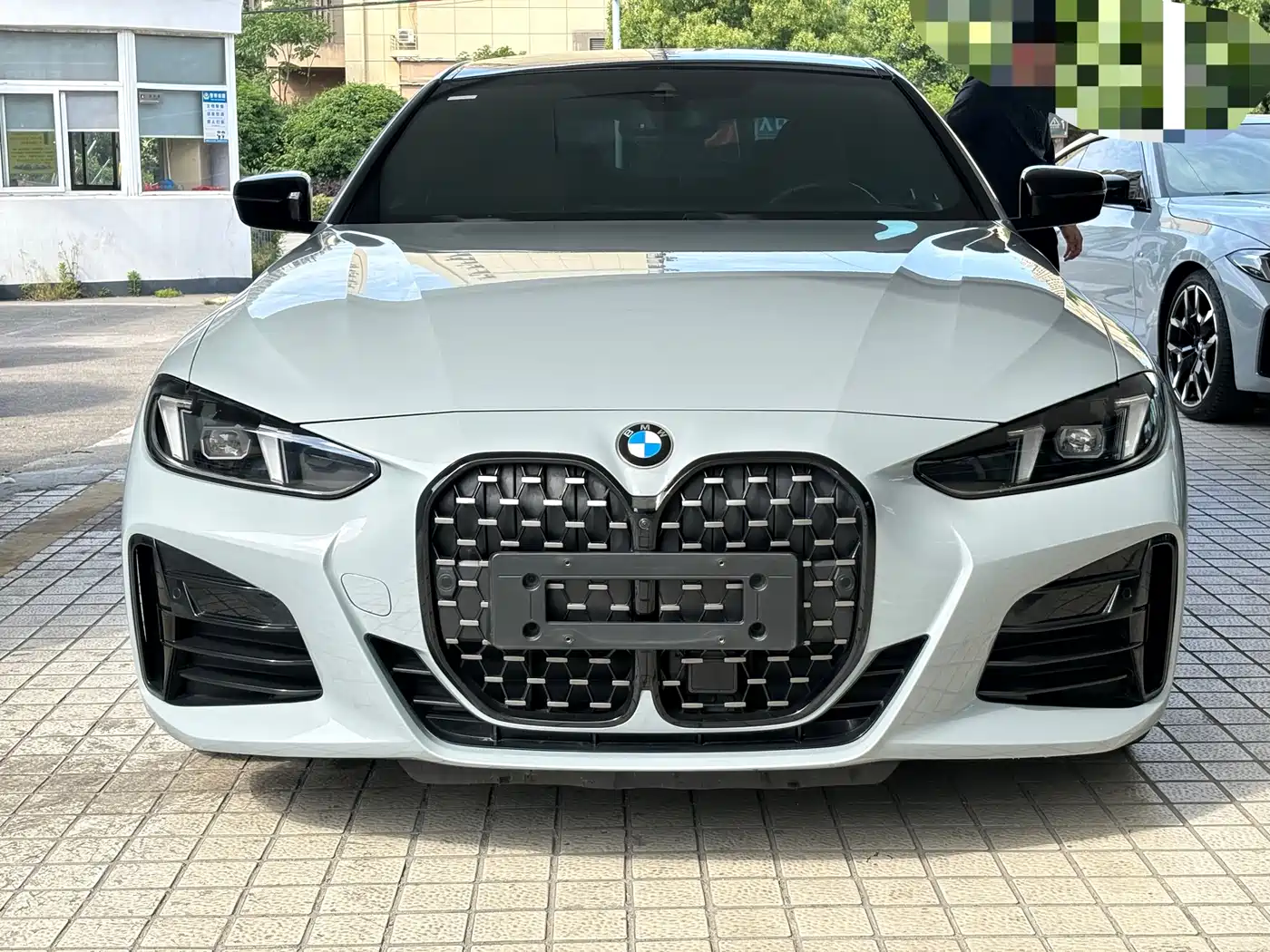 BMW 4 Series 2024 430i M Sport Shadow Edition фото 2