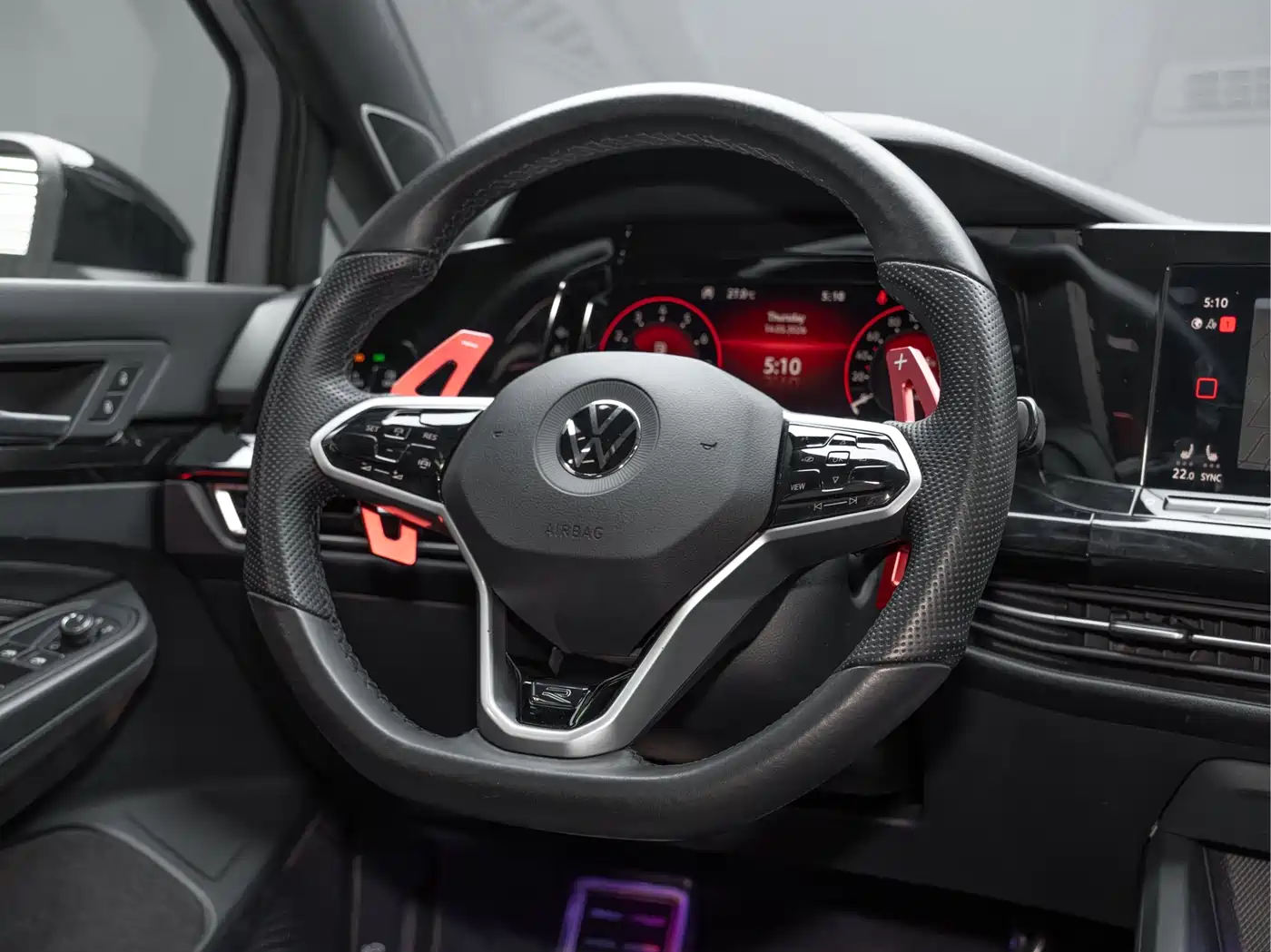 Volkswagen Golf 2021 280TSI DSG R-Line фото 4