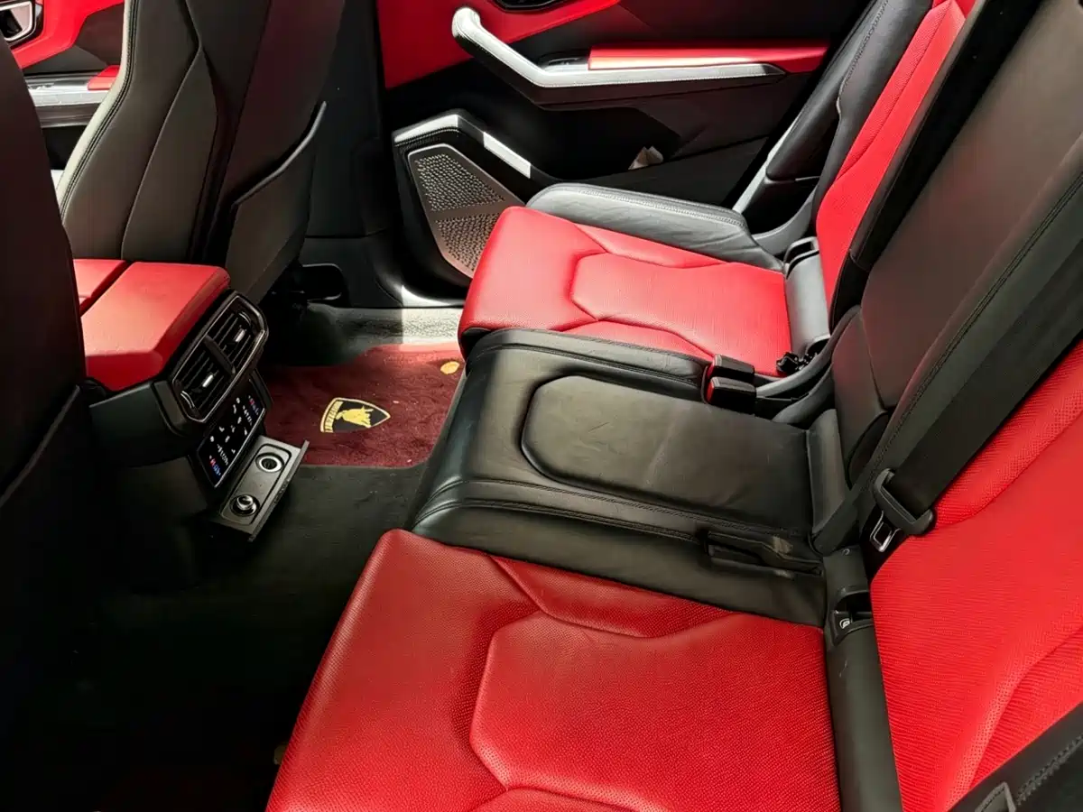 Lamborghini Urus 2018 4.0T V8 фото 3