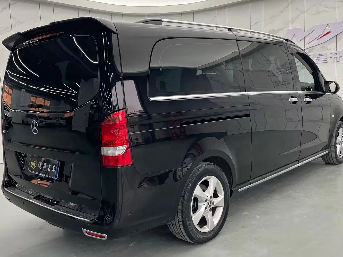 Mercedes-Benz Vito 2018 2.0T Elite Edition 7-Seater China V фото 6