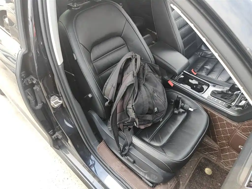 Volkswagen Passat 2017 330TSI DSG Prestige фото 25