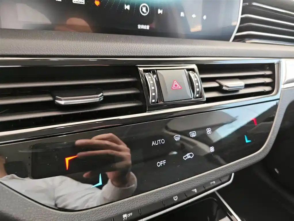 Hongqi HS5 2019 2.0T Smart Connect Enjoy Edition фото 15