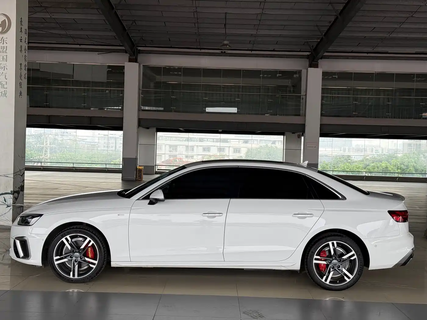 Audi A4L 2020 40 TFSI Luxury Dynamic фото 3