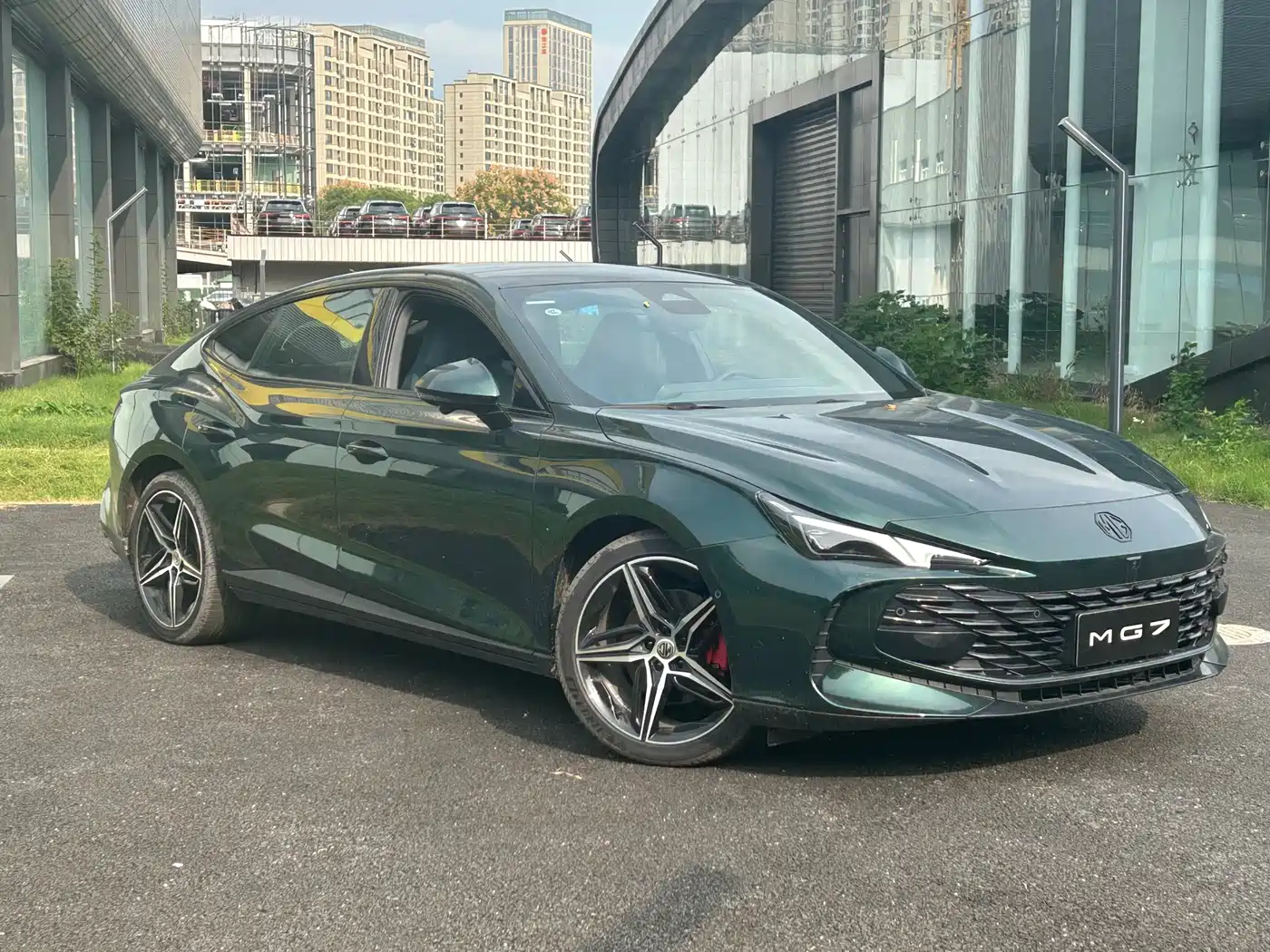MG MG7 2026 2.0T Trophy+ Super Smart Drive Edition фото 3