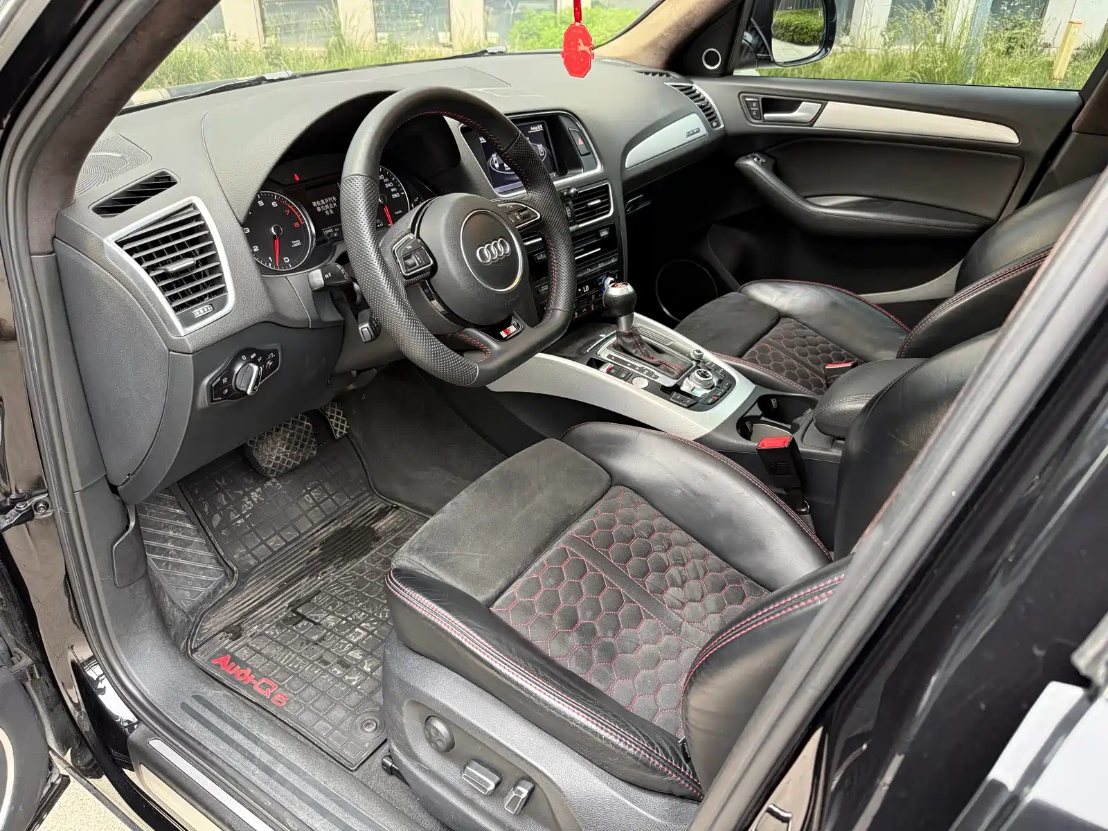 Photo 6 - Audi Q5 (Import)