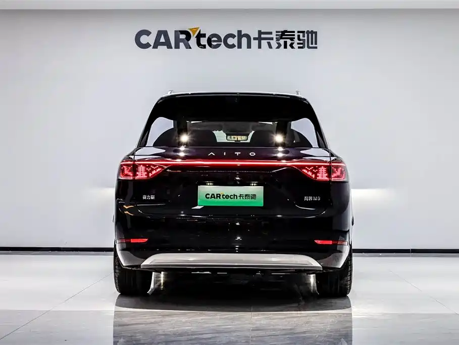 AITO Wenjie AITO M9 2025 Extended Range Ultra 52kWh 6-Seater фото 5