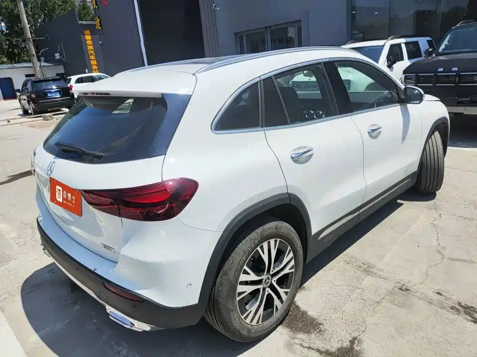 Mercedes-Benz GLA 2024 2024 GLA 220