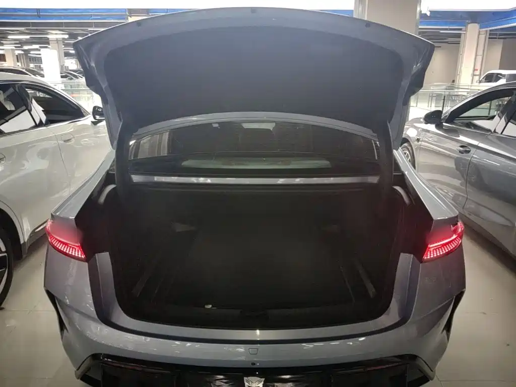 BYD Seal 2023 2022 550km Standard Range RWD Premium
