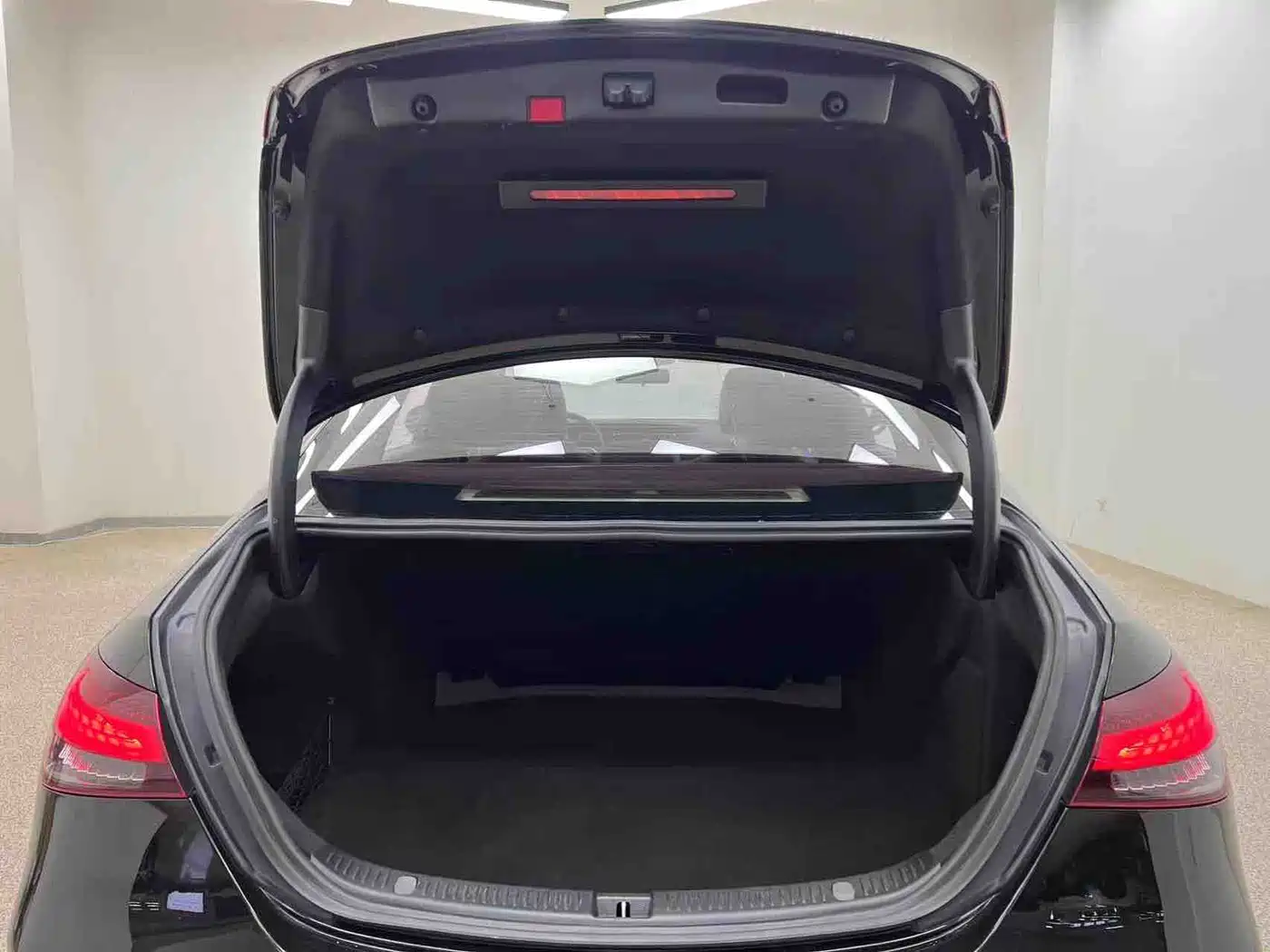 Mercedes-Benz E-Class 2021 Facelift E 260 L фото 24
