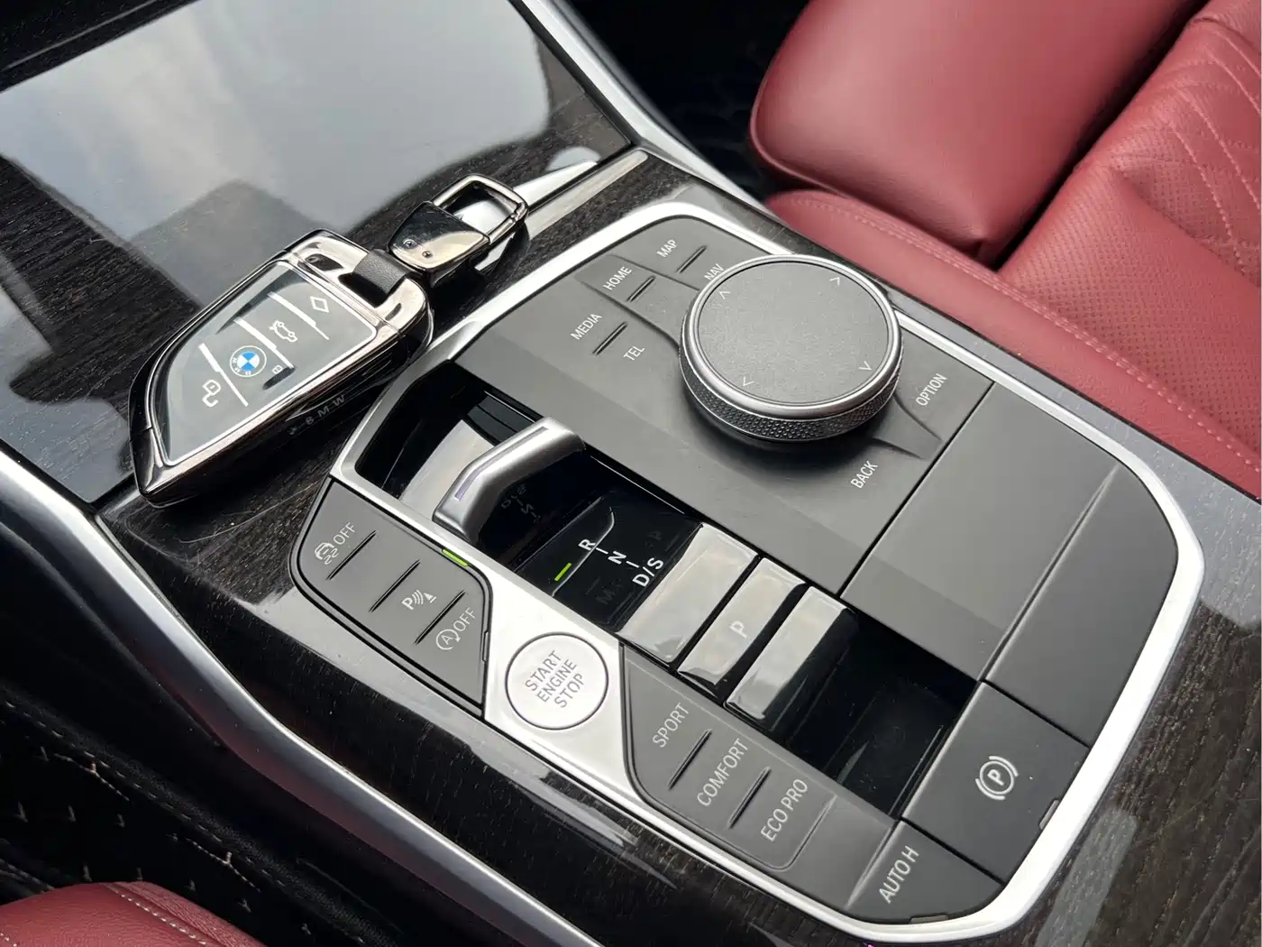 BMW 3 Series 2024 325Li M Sport Package фото 16