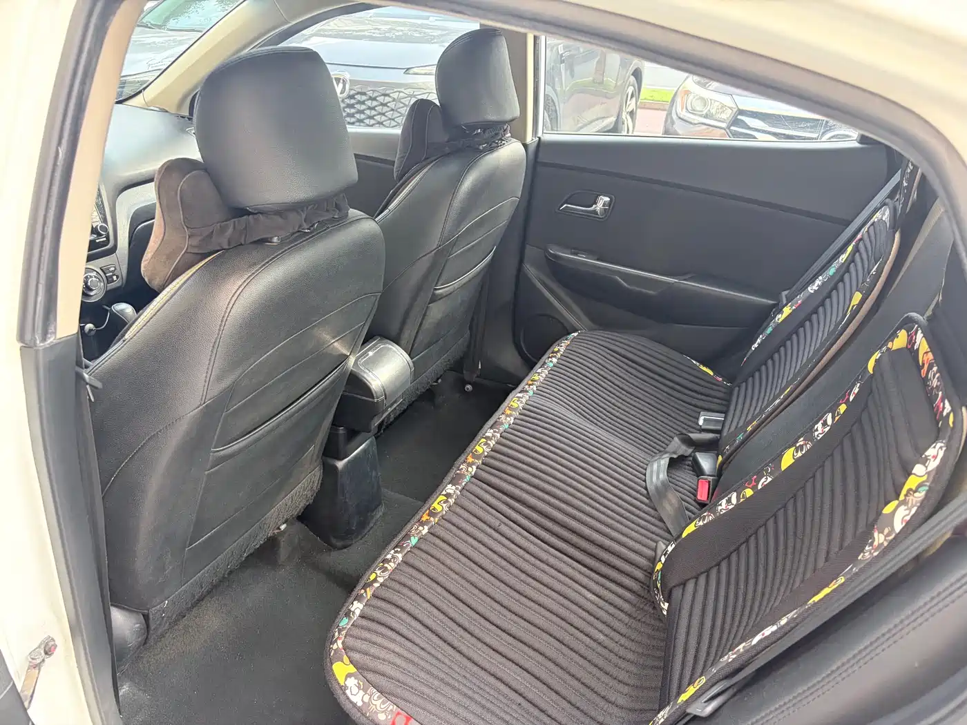 Kia K2 2012 Sedan 1.4L AT Premium ECO Commemorative Edition фото 9