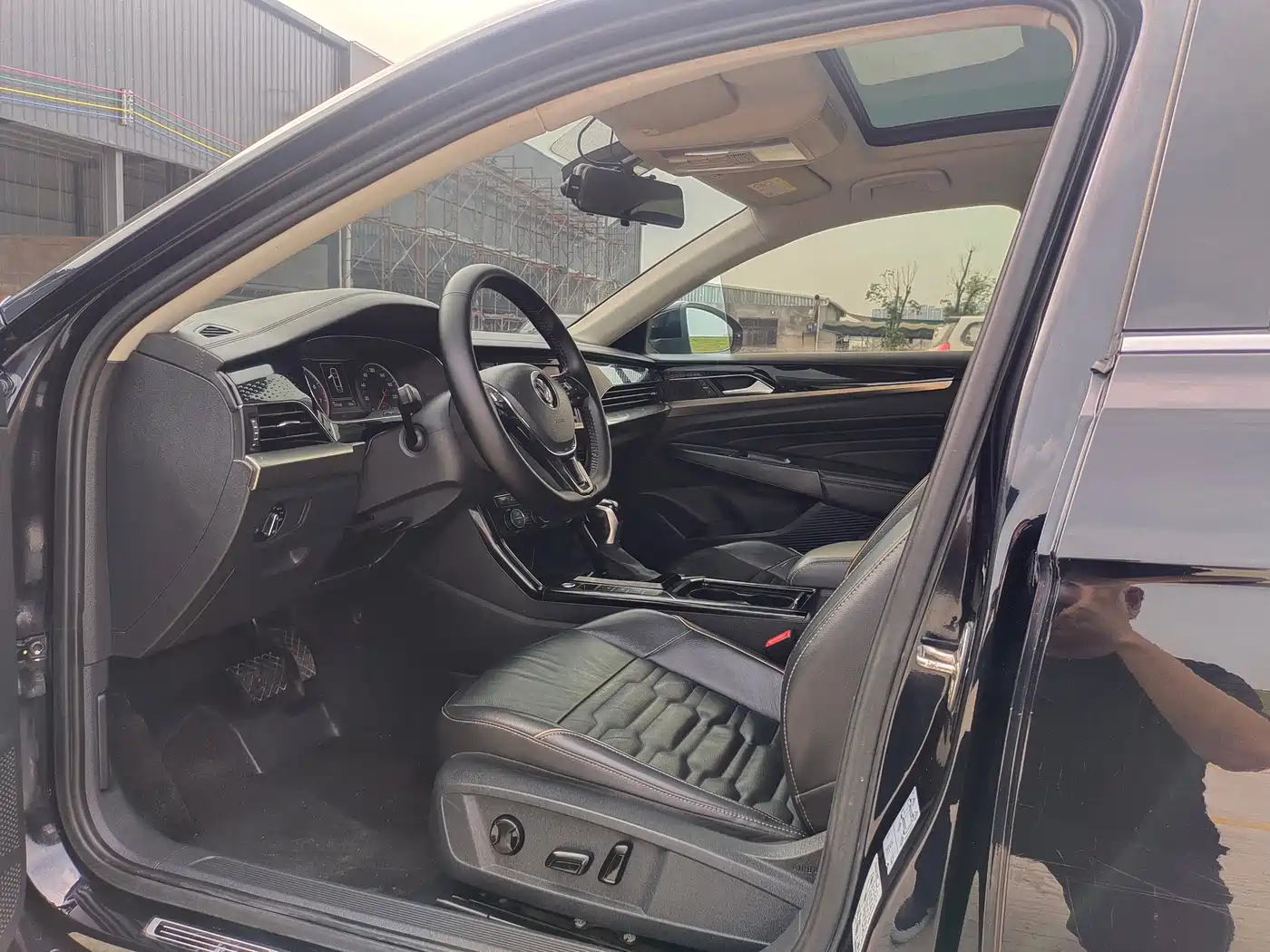 Volkswagen Passat 2019 330TSI Elite Version China VI фото 4