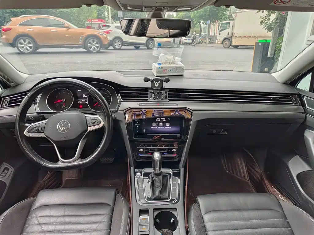 Volkswagen Magotan 2020 330TSI DSG Leading фото 10