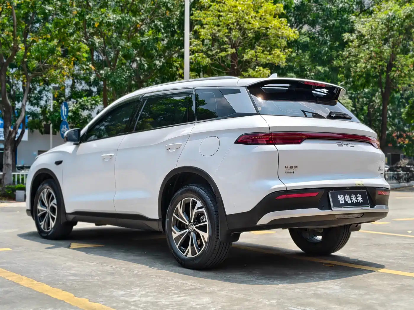 BYD Song Pro New Energy 2025 2nd Generation Smart Drive Edition DM-i 75KM Leading Type фото 4