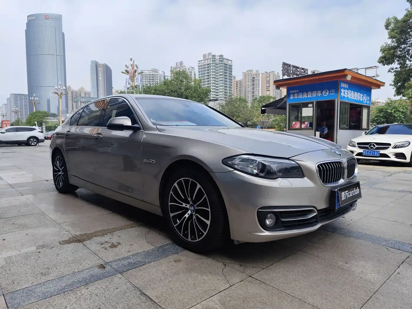 BMW 5 Series 2014 525Li Luxury Design Package фото 3