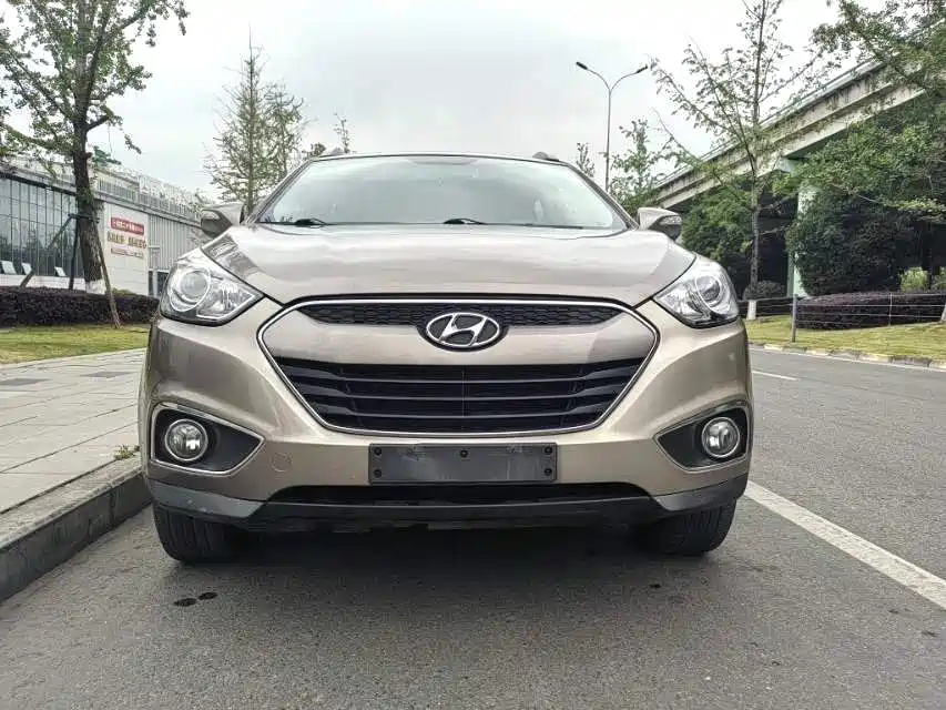 Hyundai Beijing Hyundai ix35 2015 2.0L Automatic 2WD Smart Type China IV фото 2