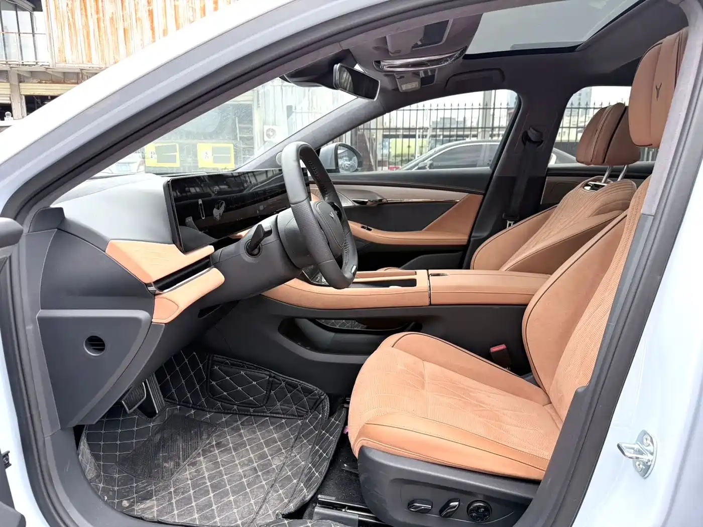 Voyah Auto VOYAH Zhuiguang 2023 4WD Standard Edition фото 7