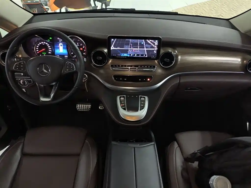 Mercedes-Benz V-Class 2022 V 260 Prestige Edition фото 10