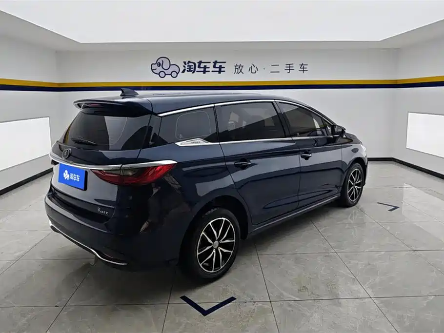 BYD Song MAX 2017 1.5T Auto Smart Luxury 7-Seater фото 3