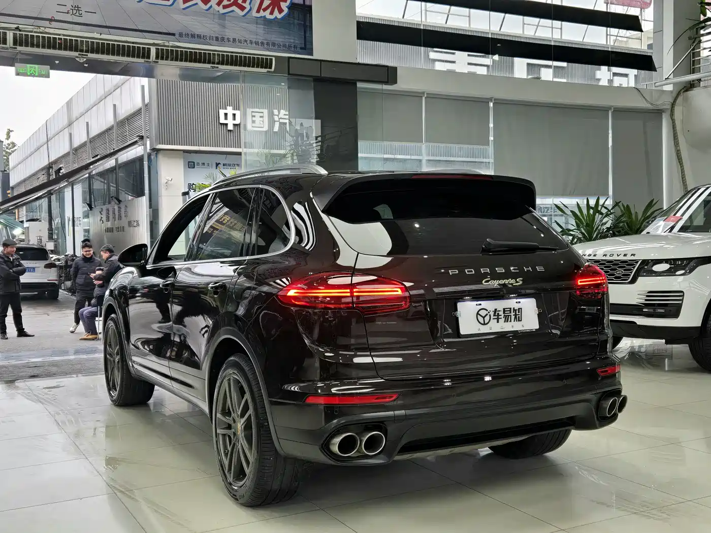 Porsche Cayenne New Energy 2016 Cayenne S E-Hybrid 3.0T фото 4