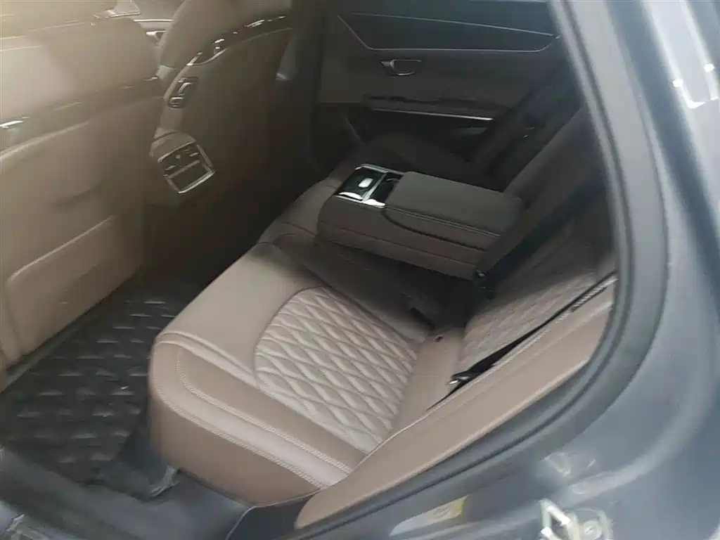 BYD Han 2022 DM-i 121KM Premium Edition фото 17