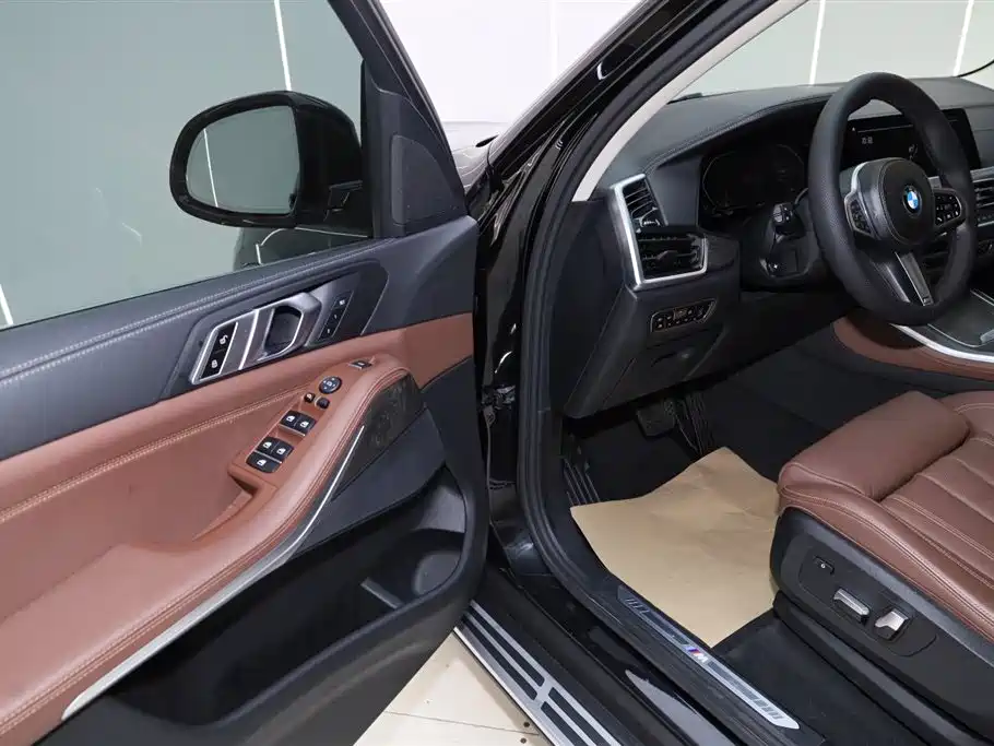 BMW X5 (Import) 2019 xDrive40i M Sport Package фото 19