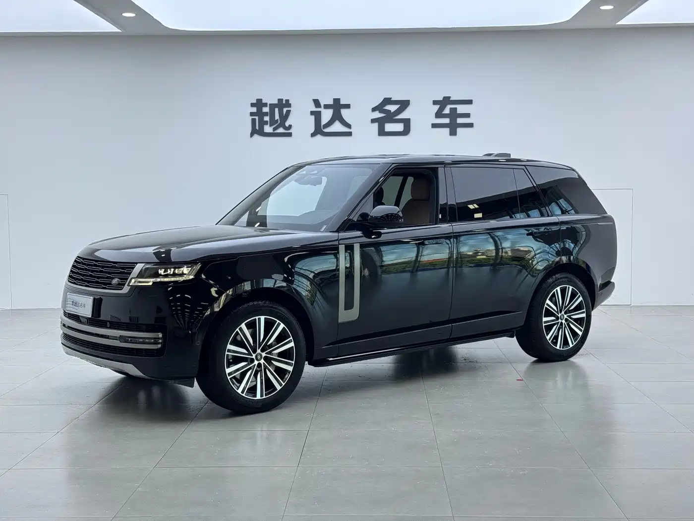 Фото 1 - Land Rover Range Rover