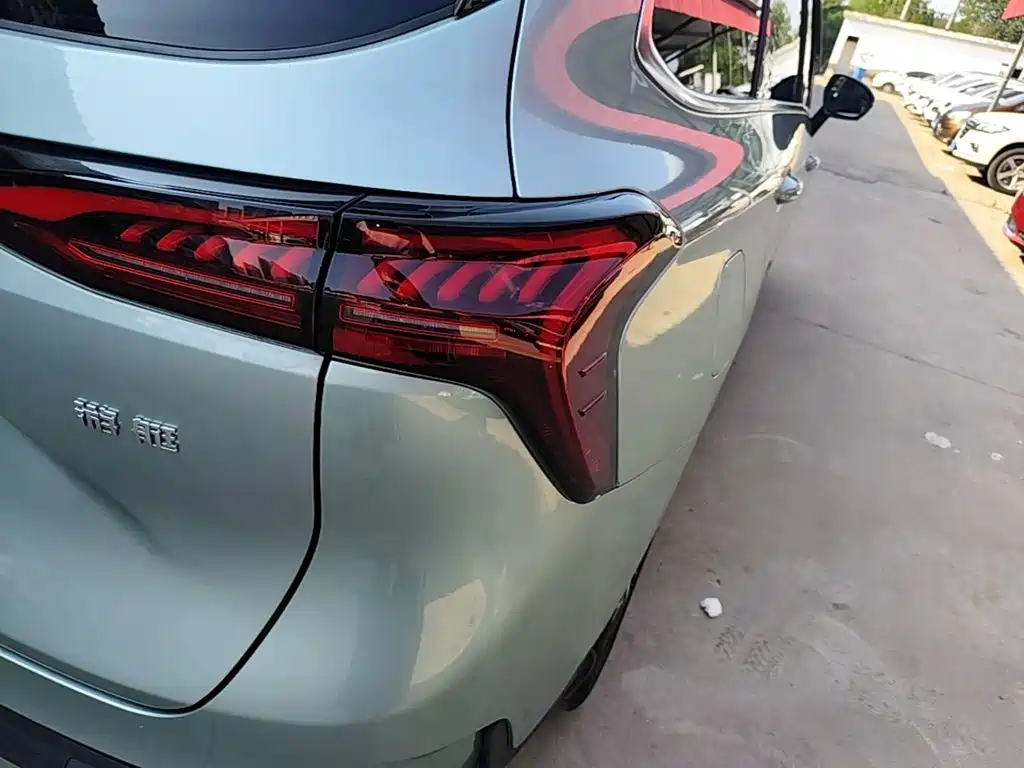 Dongfeng Fengxing Fengxing Yacht 2022 2022 1.5T DCT Wave Chaser Edition