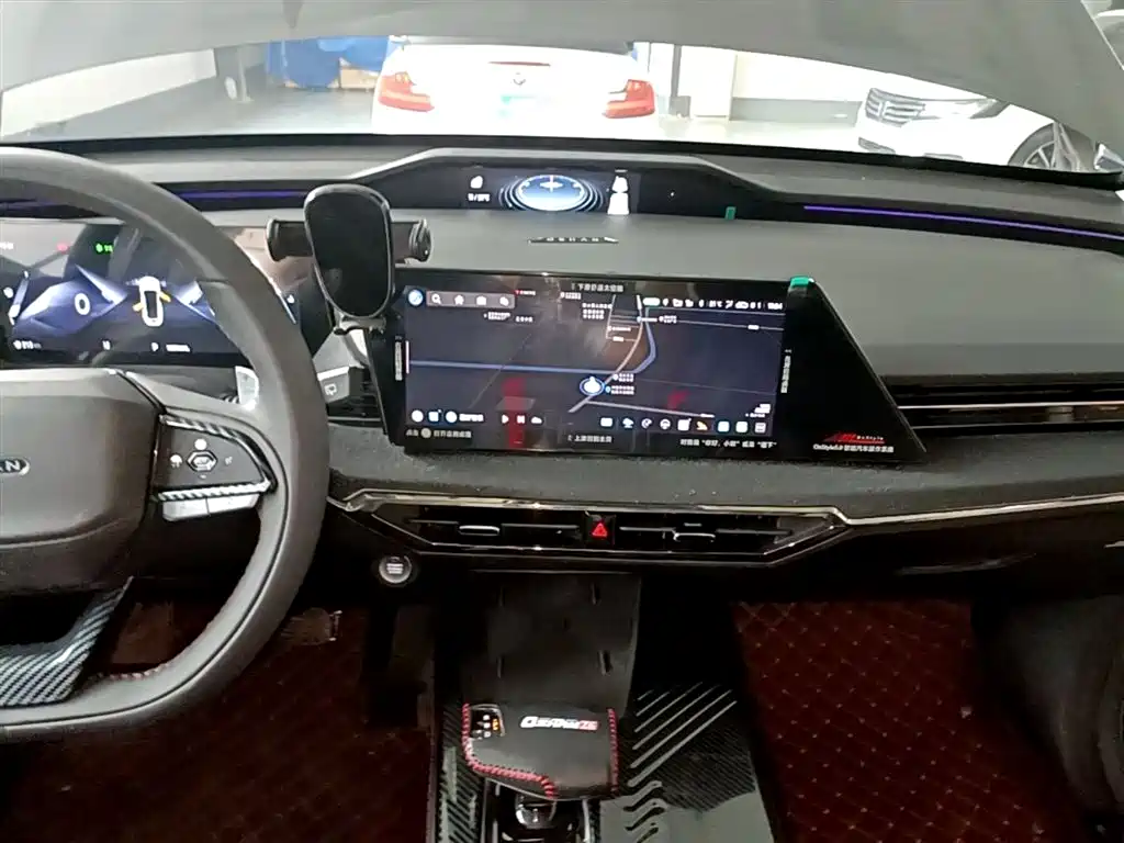 Photo 13 - Changan Oshan Z6